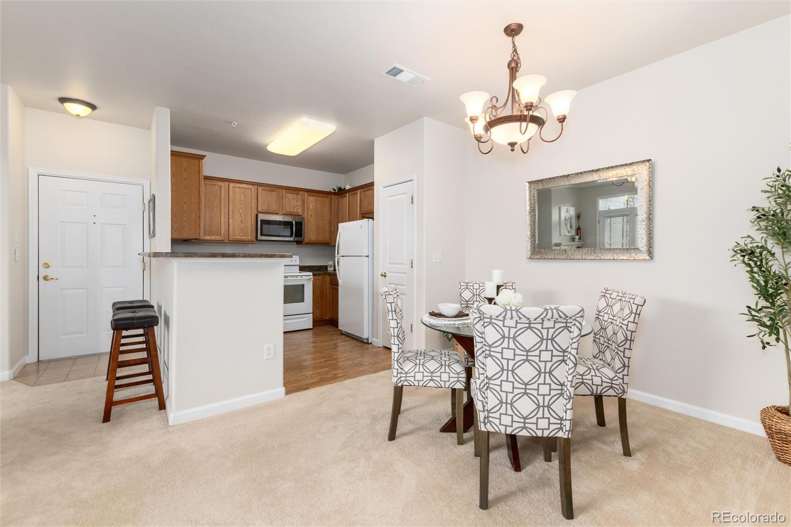 MLS Image #14 for 8043  lee drive,arvada, Colorado