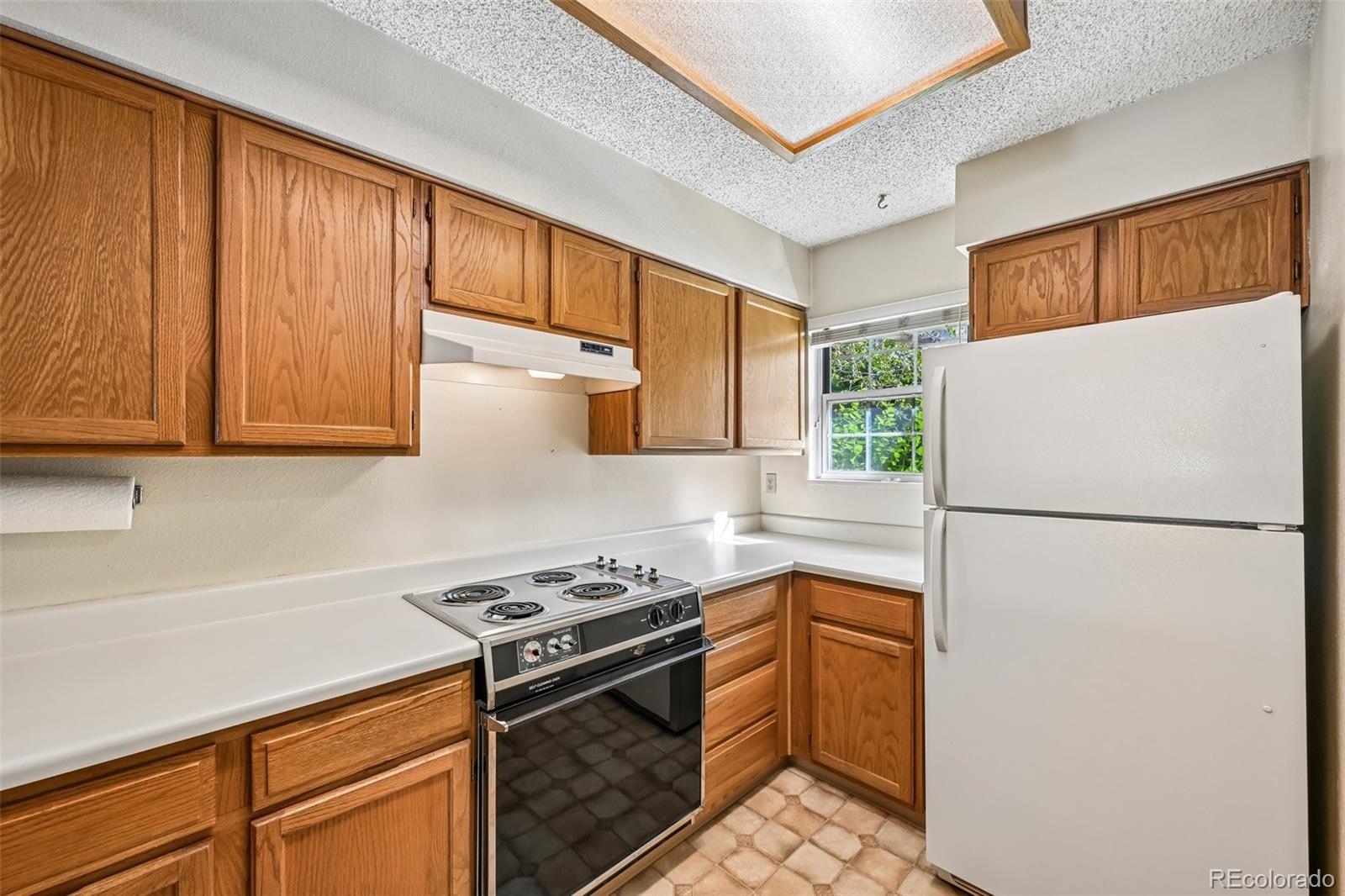 MLS Image #15 for 1818 s quebec way,denver, Colorado