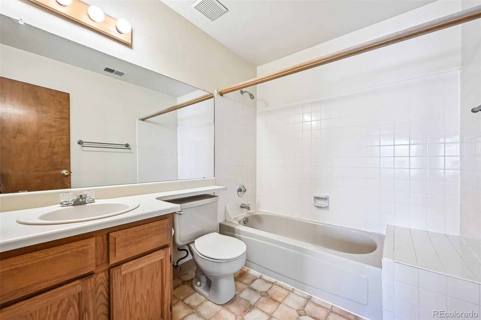 MLS Image #31 for 1818 s quebec way,denver, Colorado