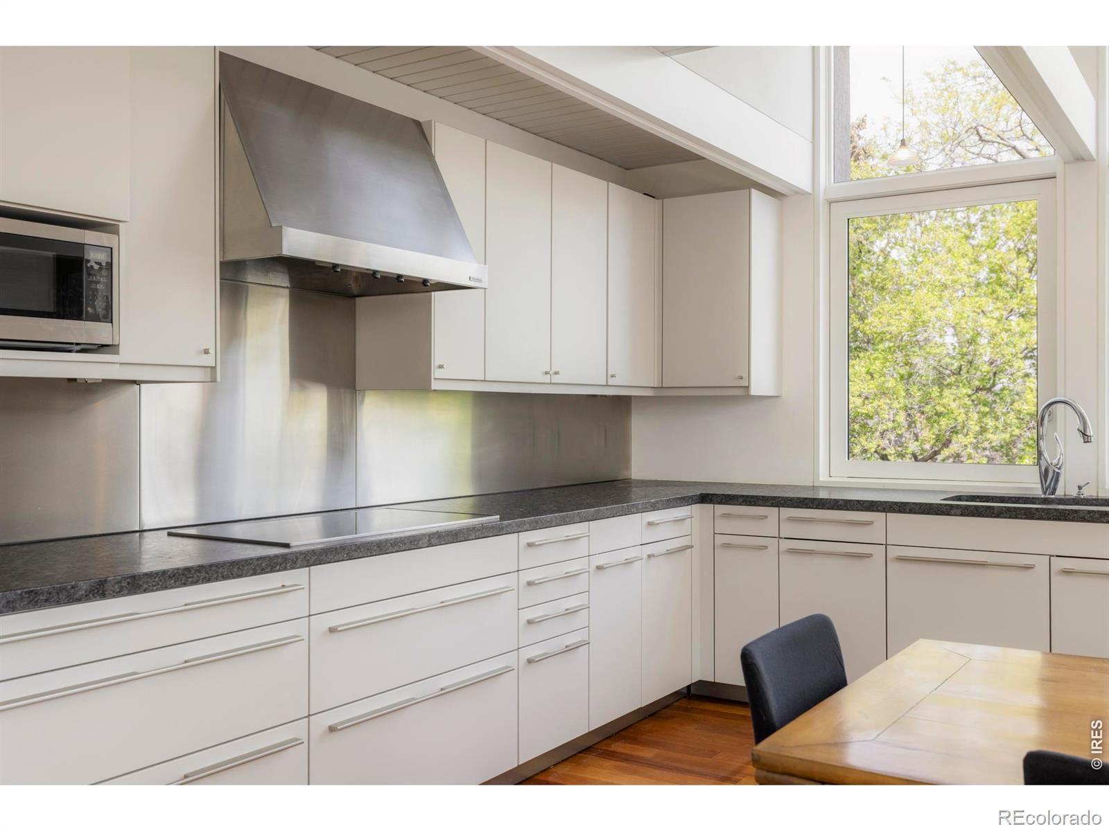MLS Image #11 for 855  circle drive,boulder, Colorado