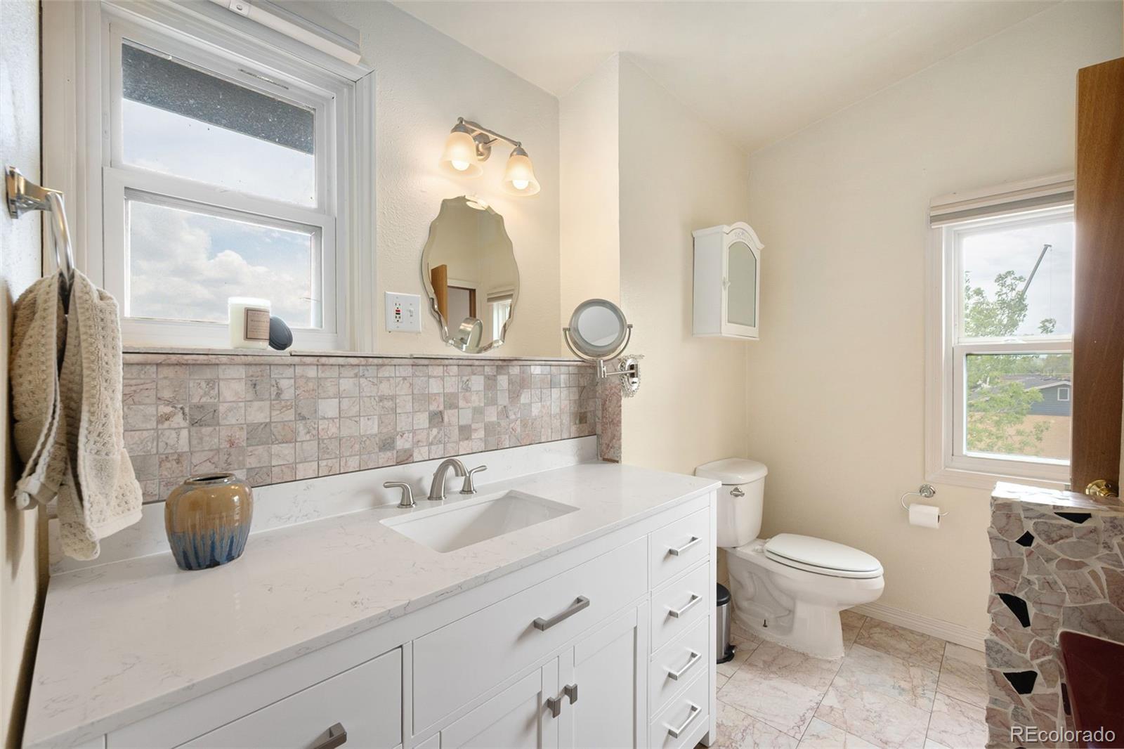 MLS Image #5 for 9565 w 52nd avenue,arvada, Colorado