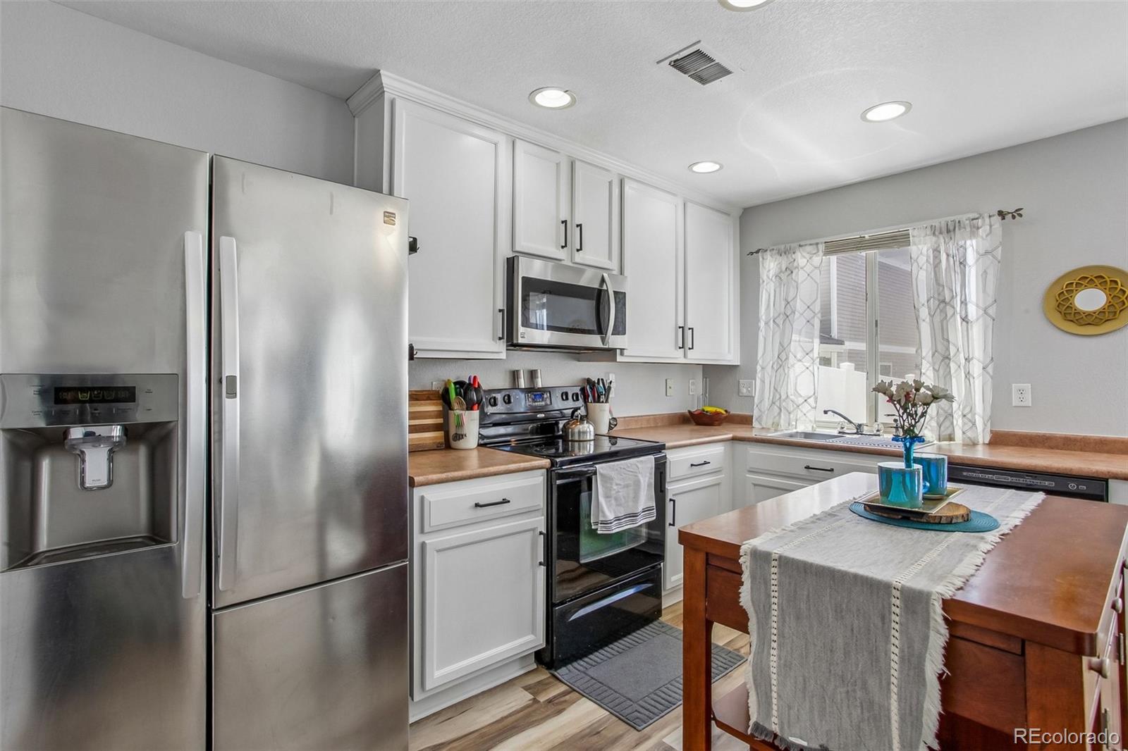 MLS Image #11 for 19672 e 55th place,denver, Colorado