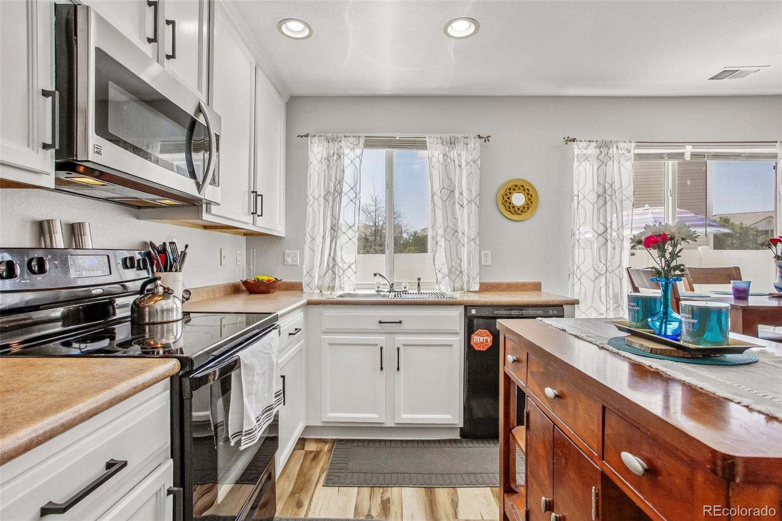 MLS Image #12 for 19672 e 55th place,denver, Colorado