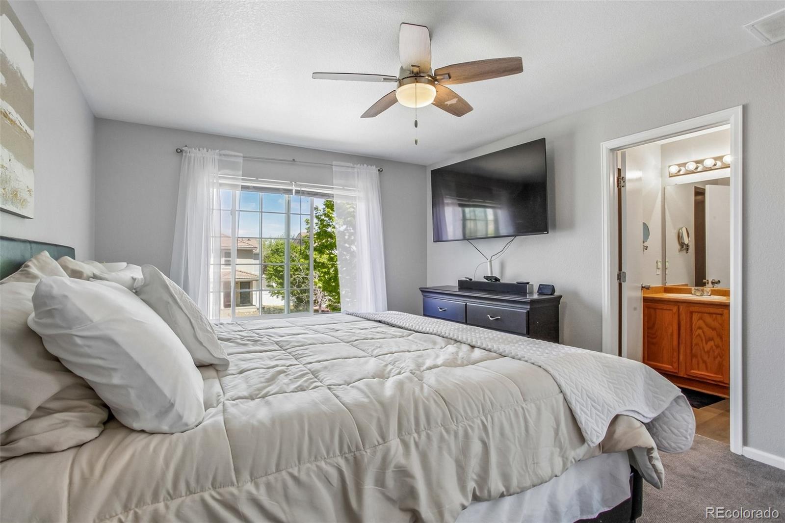 MLS Image #18 for 19672 e 55th place,denver, Colorado