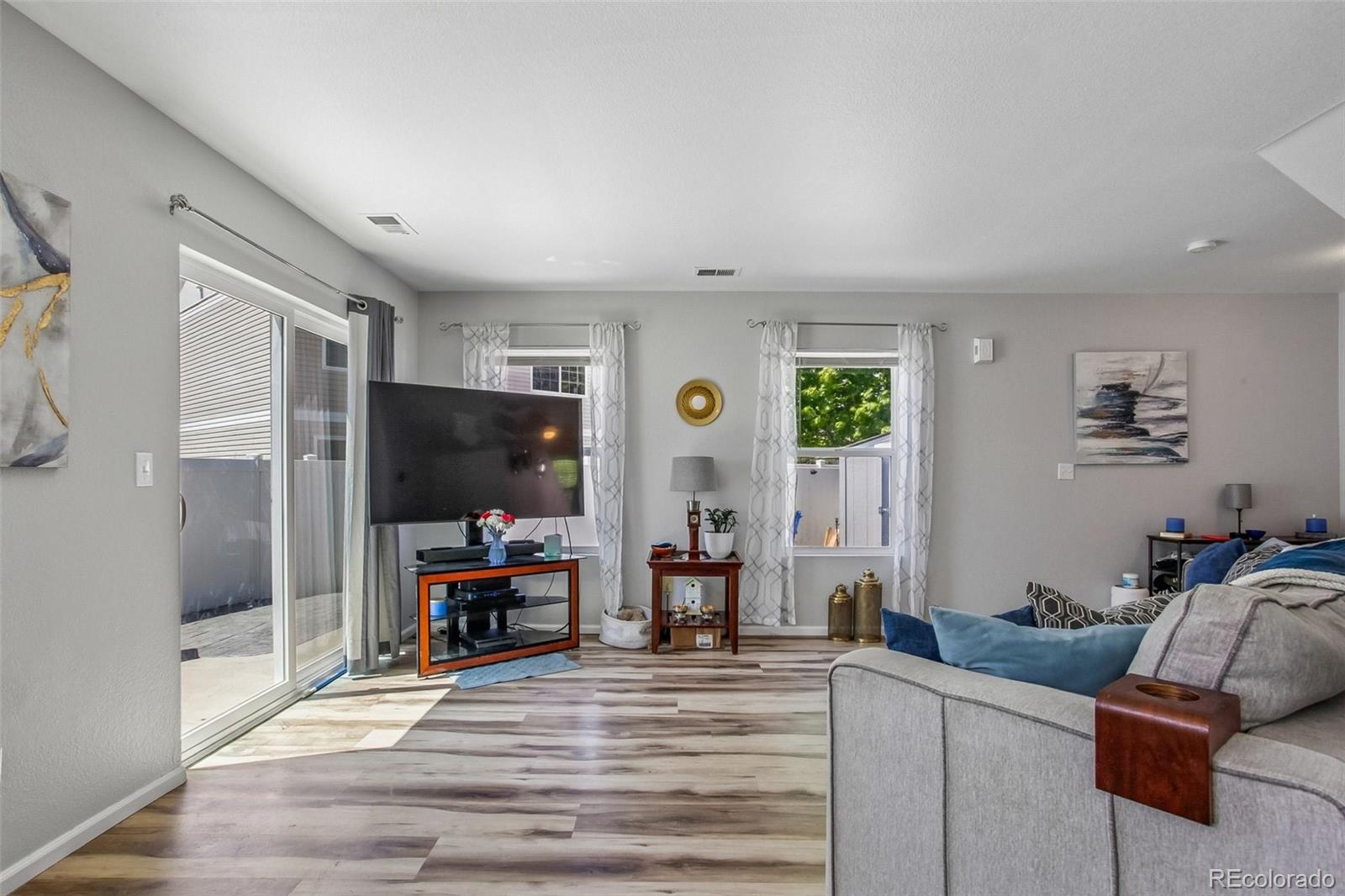 MLS Image #4 for 19672 e 55th place,denver, Colorado