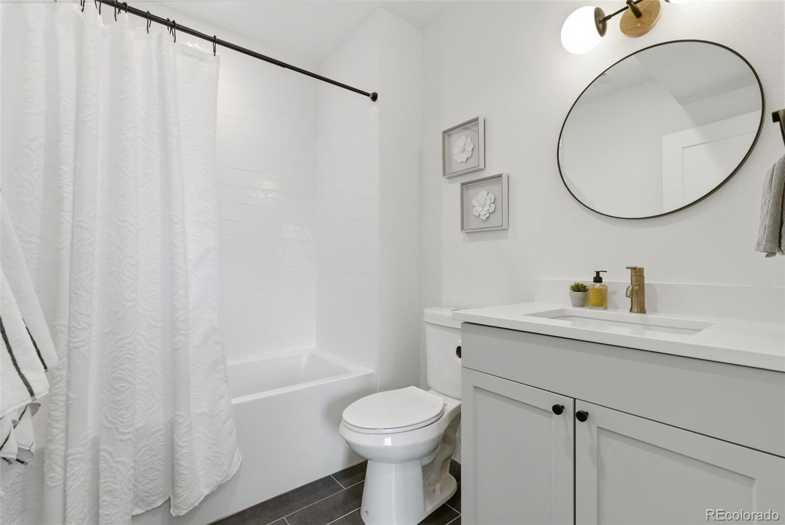 MLS Image #11 for 1331  newton street,denver, Colorado