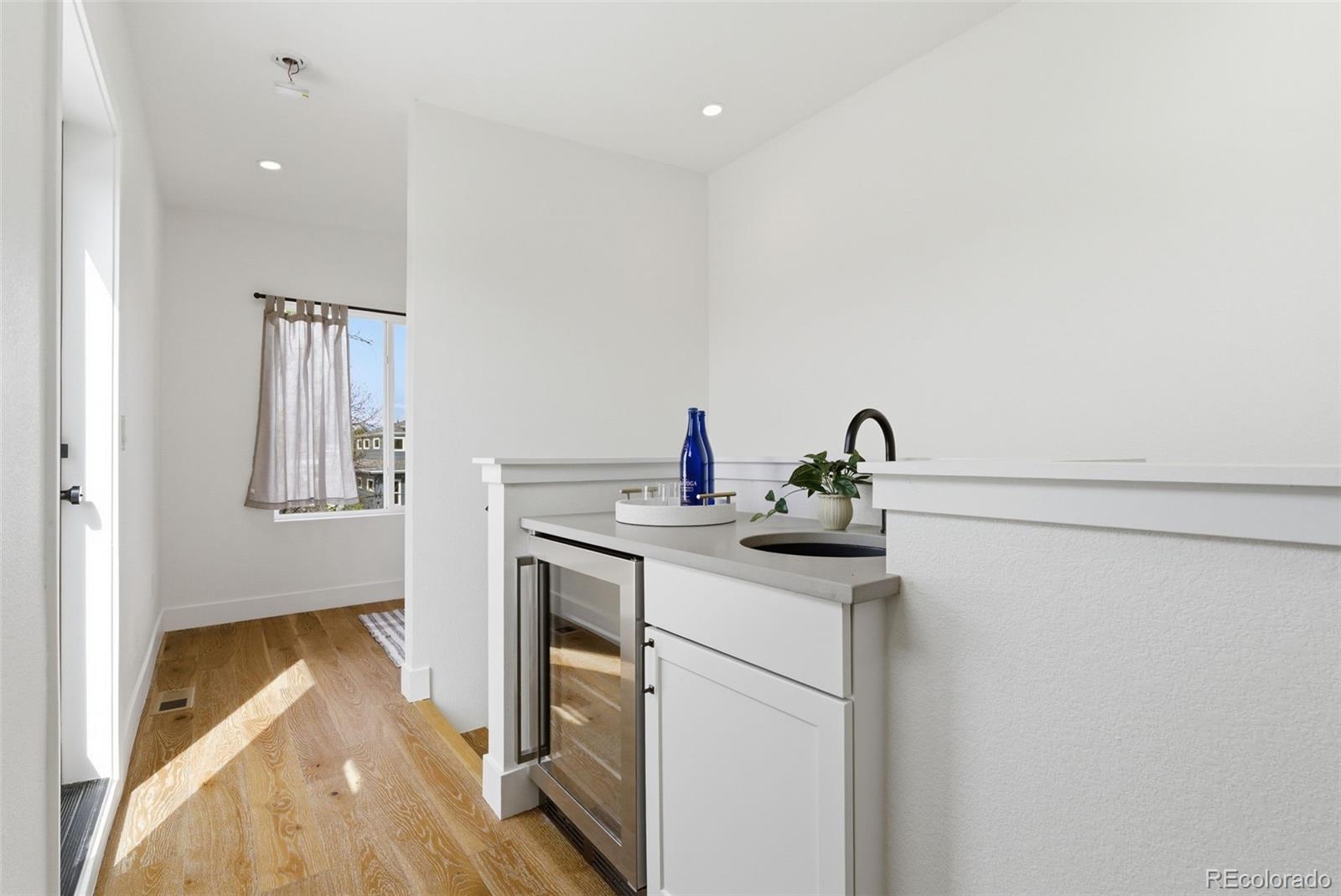 MLS Image #15 for 1331  newton street,denver, Colorado