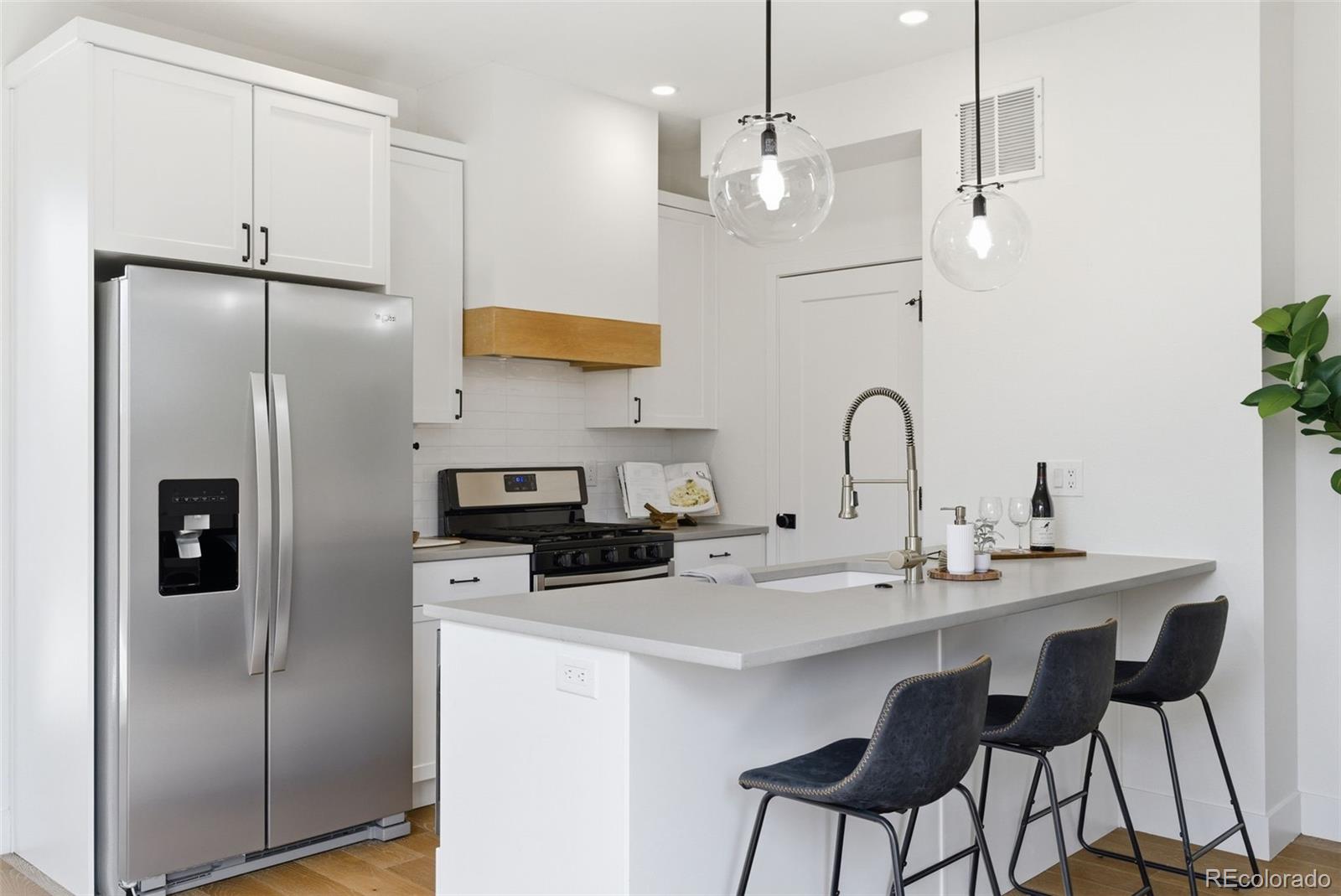 MLS Image #6 for 1331  newton street,denver, Colorado