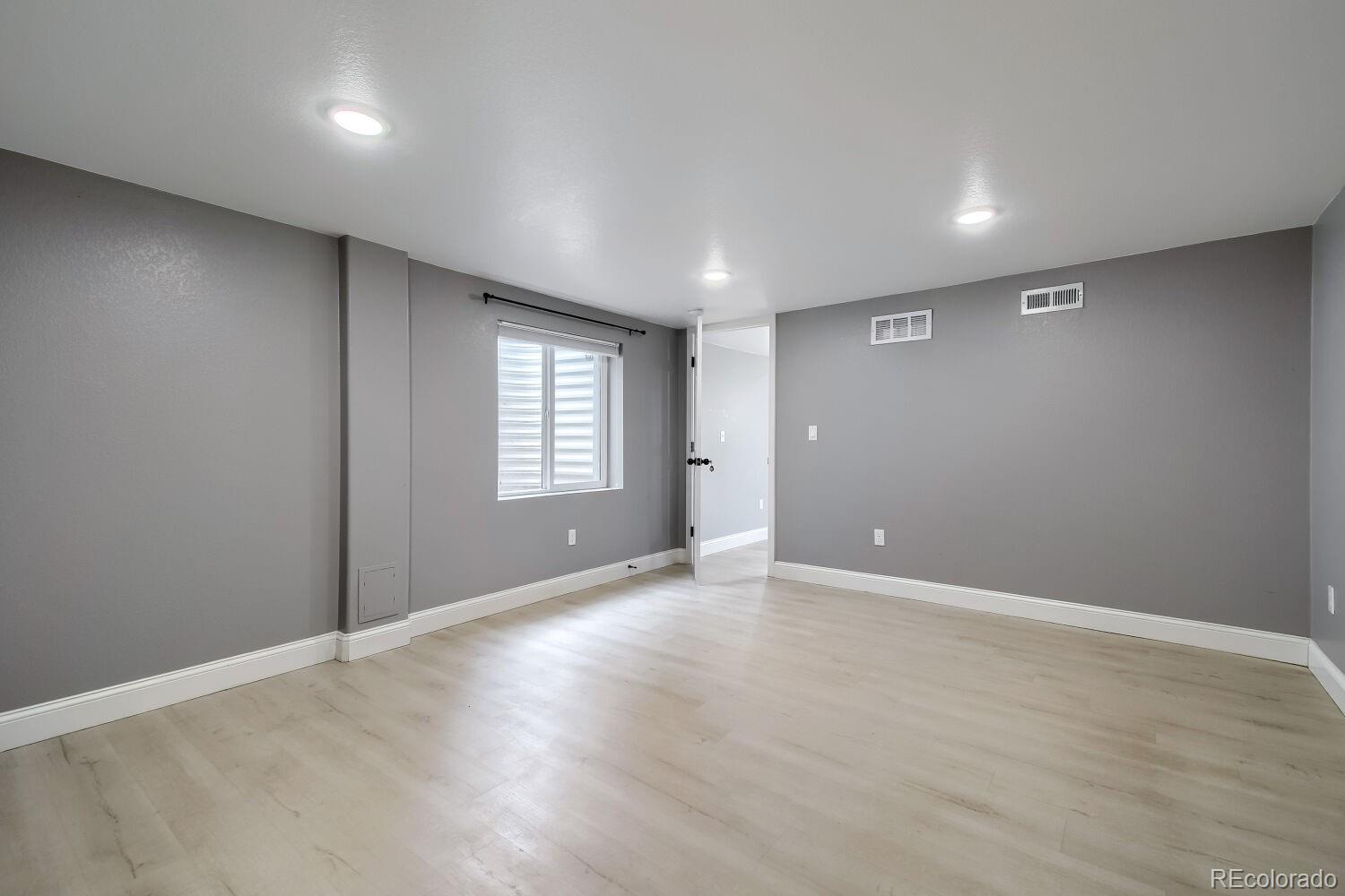 MLS Image #37 for 15656 e 107th way,commerce city, Colorado