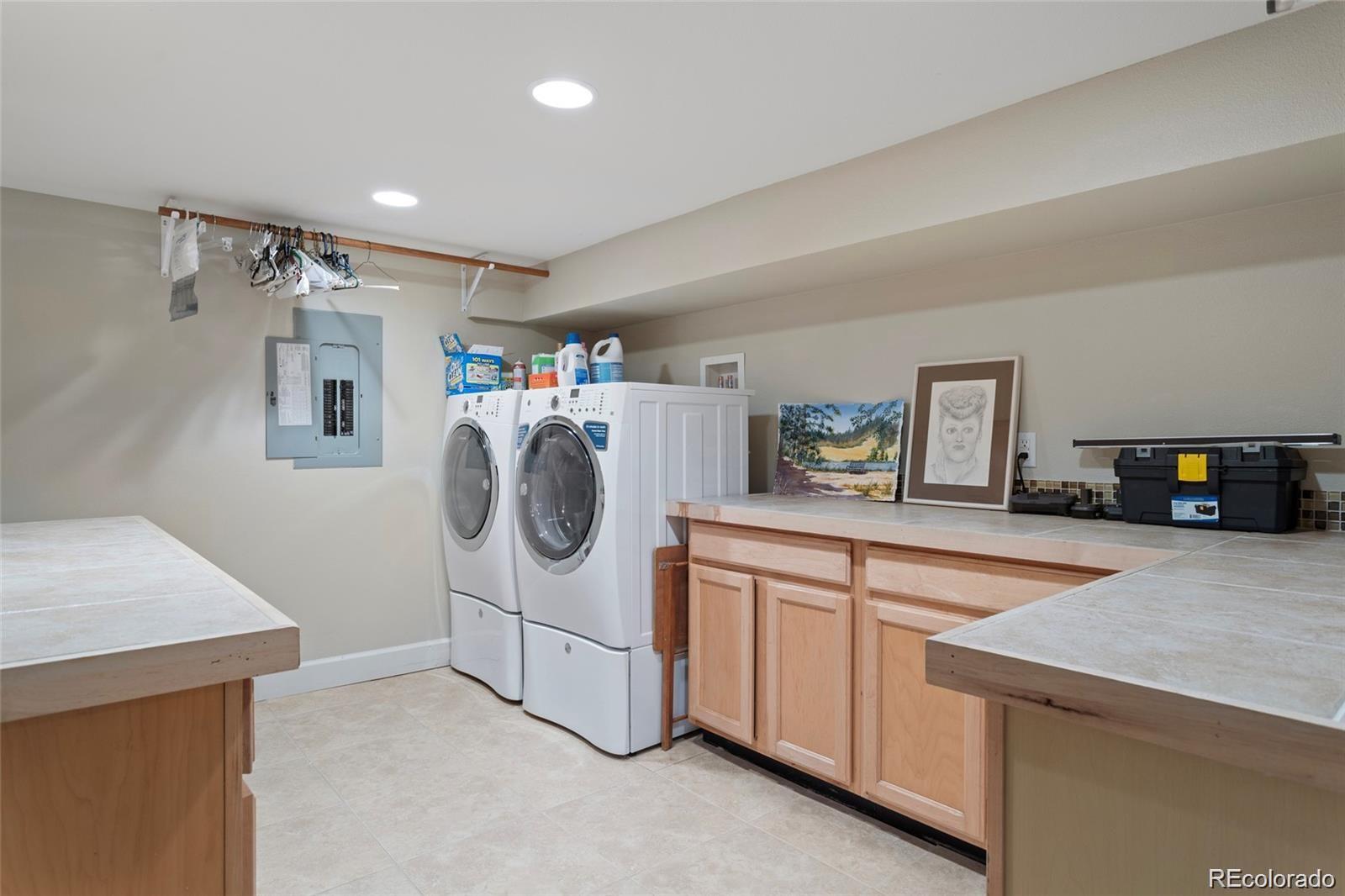 MLS Image #16 for 2027 n emerson street,denver, Colorado