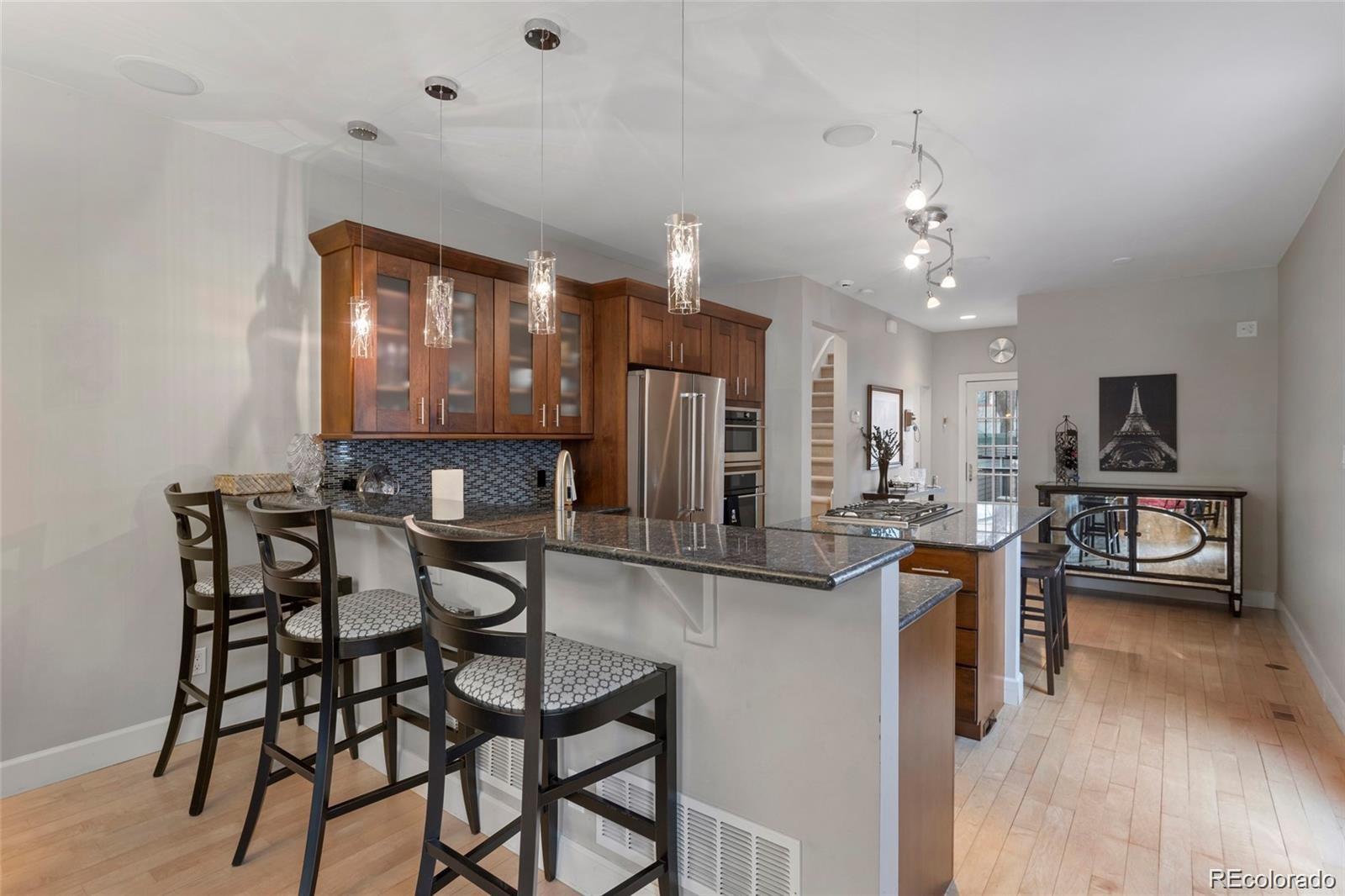 MLS Image #6 for 2027 n emerson street,denver, Colorado