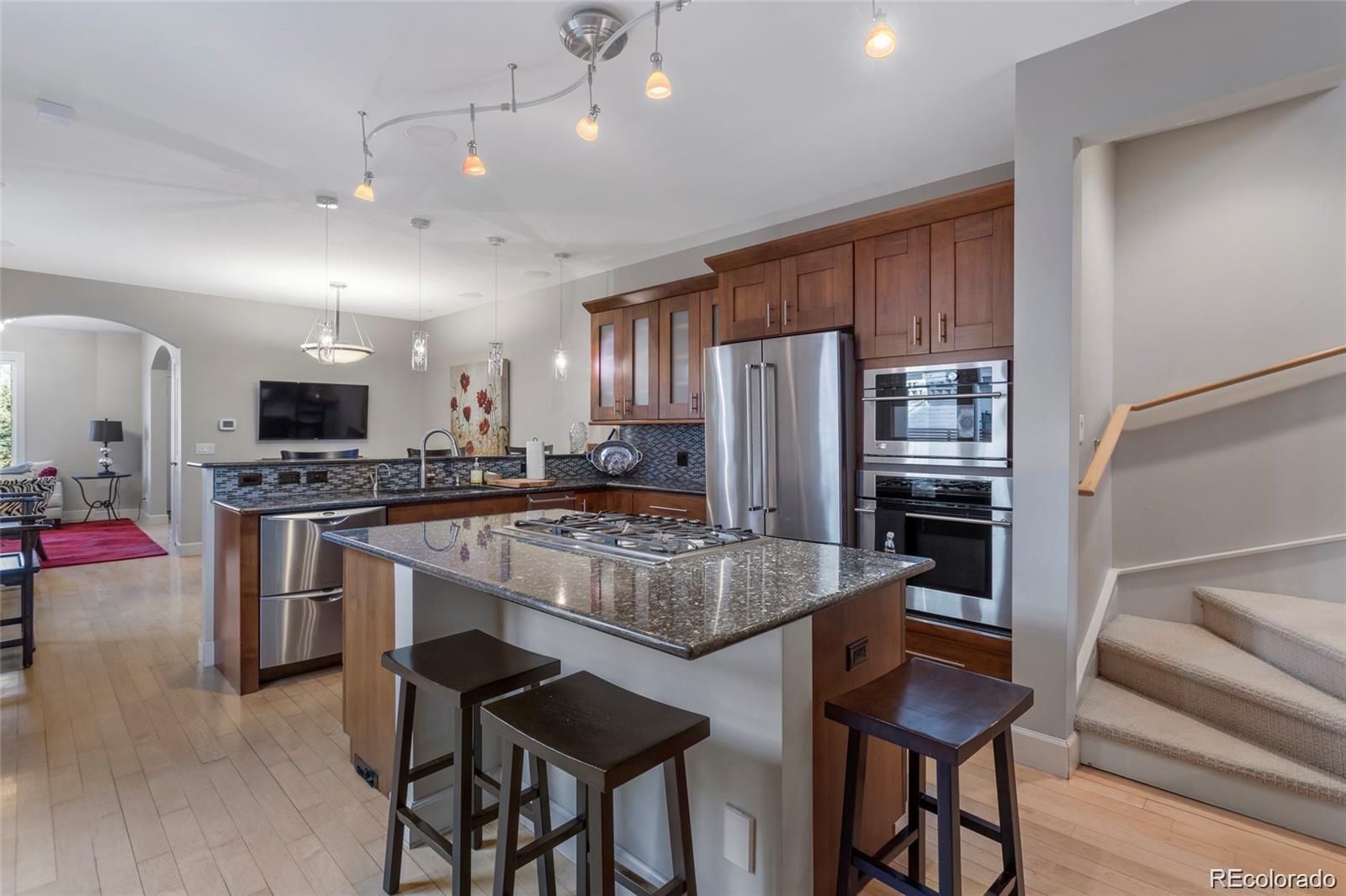 MLS Image #7 for 2027 n emerson street,denver, Colorado