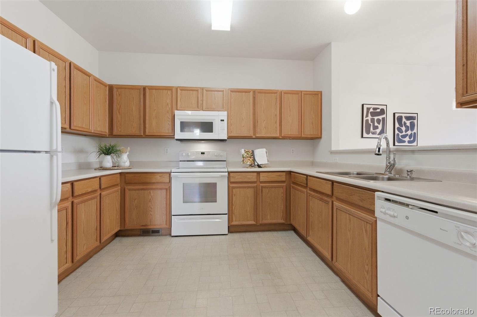 MLS Image #15 for 6016  conductors point,colorado springs, Colorado