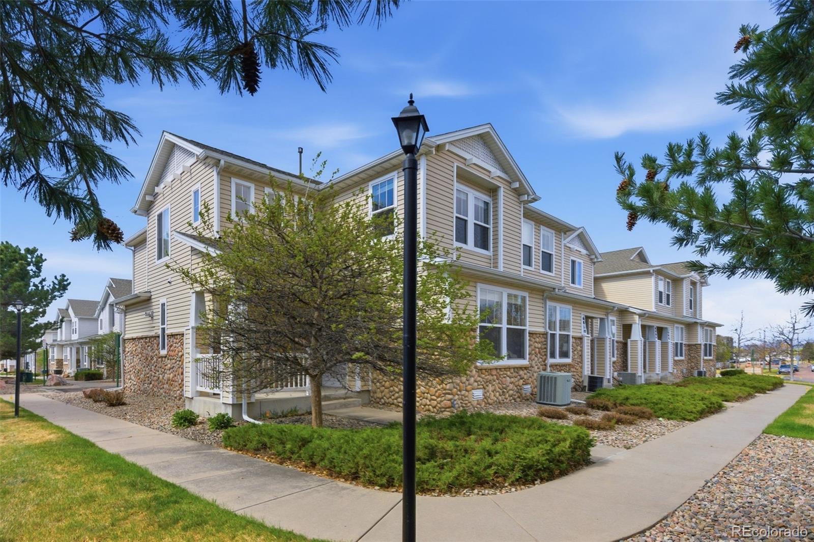MLS Image #2 for 6016  conductors point,colorado springs, Colorado