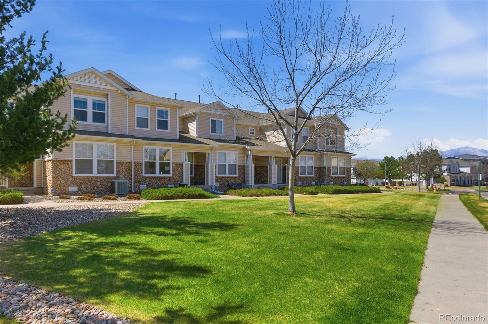 MLS Image #3 for 6016  conductors point,colorado springs, Colorado