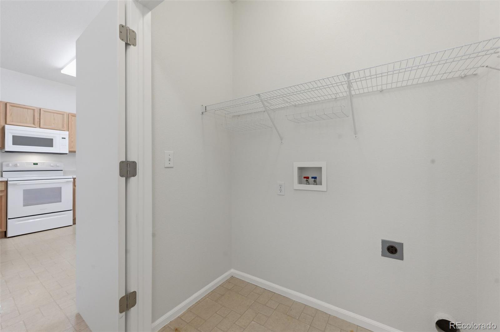 MLS Image #35 for 6016  conductors point,colorado springs, Colorado