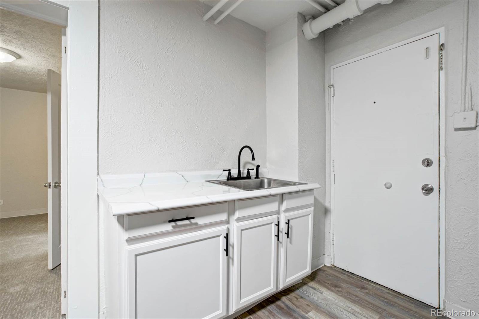 MLS Image #4 for 1182  clermont street,denver, Colorado
