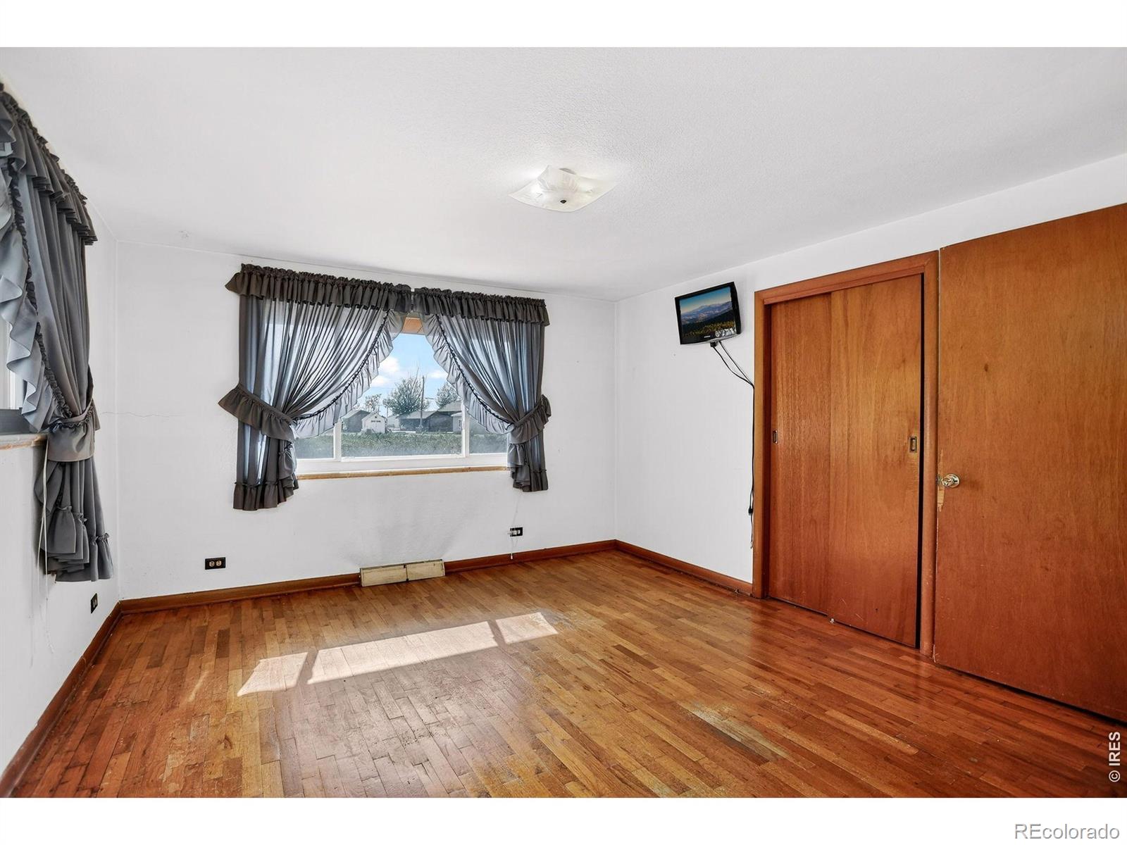 MLS Image #31 for 1035 n 4th street,berthoud, Colorado
