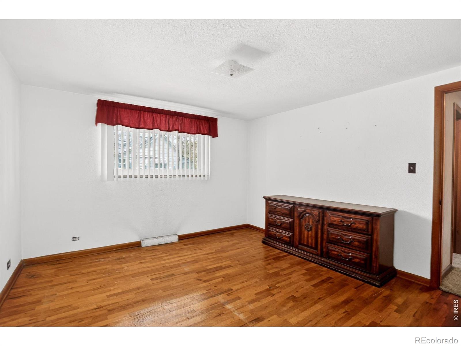 MLS Image #4 for 1035 n 4th street,berthoud, Colorado