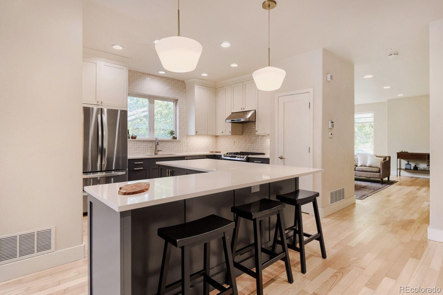 MLS Image #10 for 2197 s sherman street,denver, Colorado