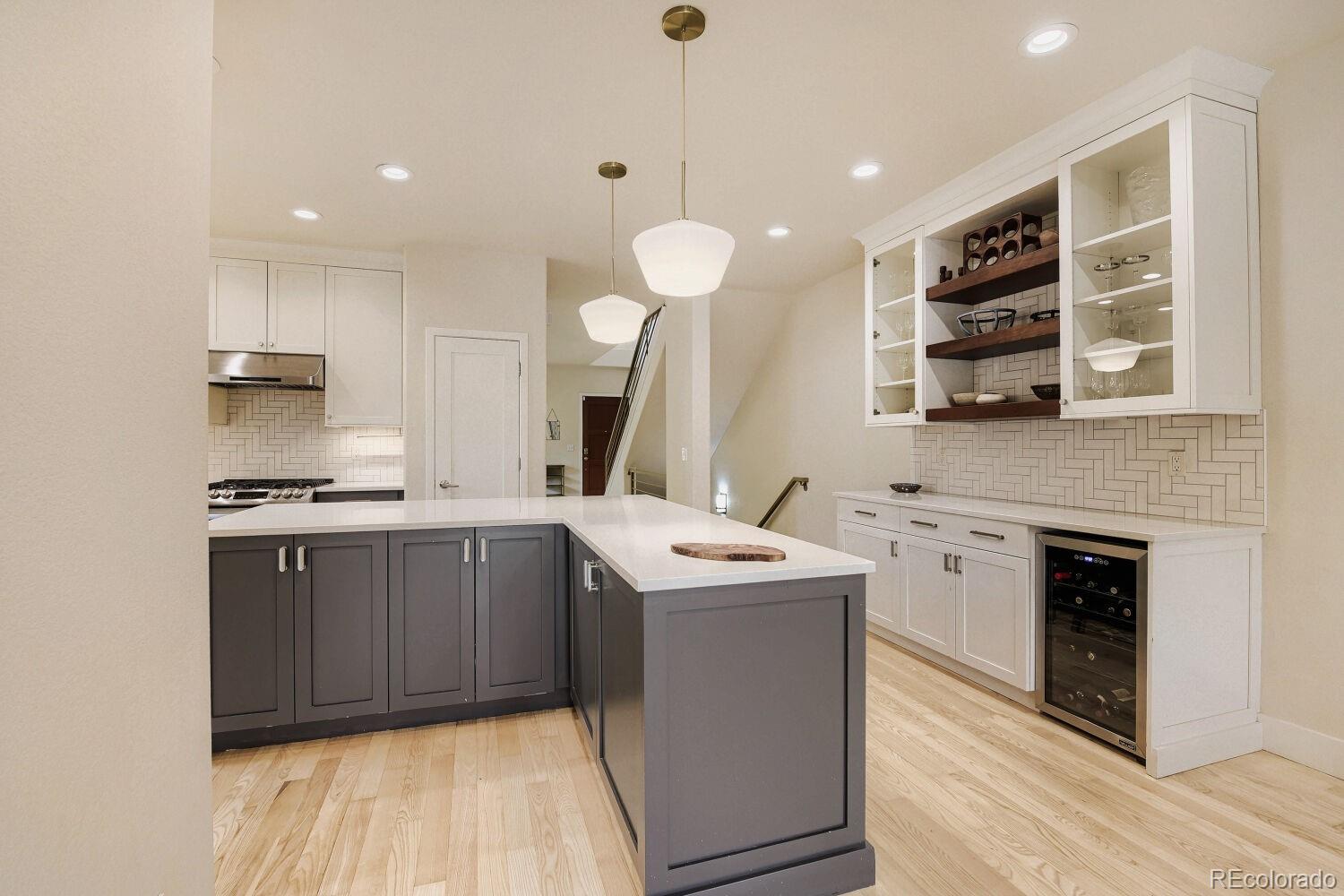 MLS Image #14 for 2197 s sherman street,denver, Colorado