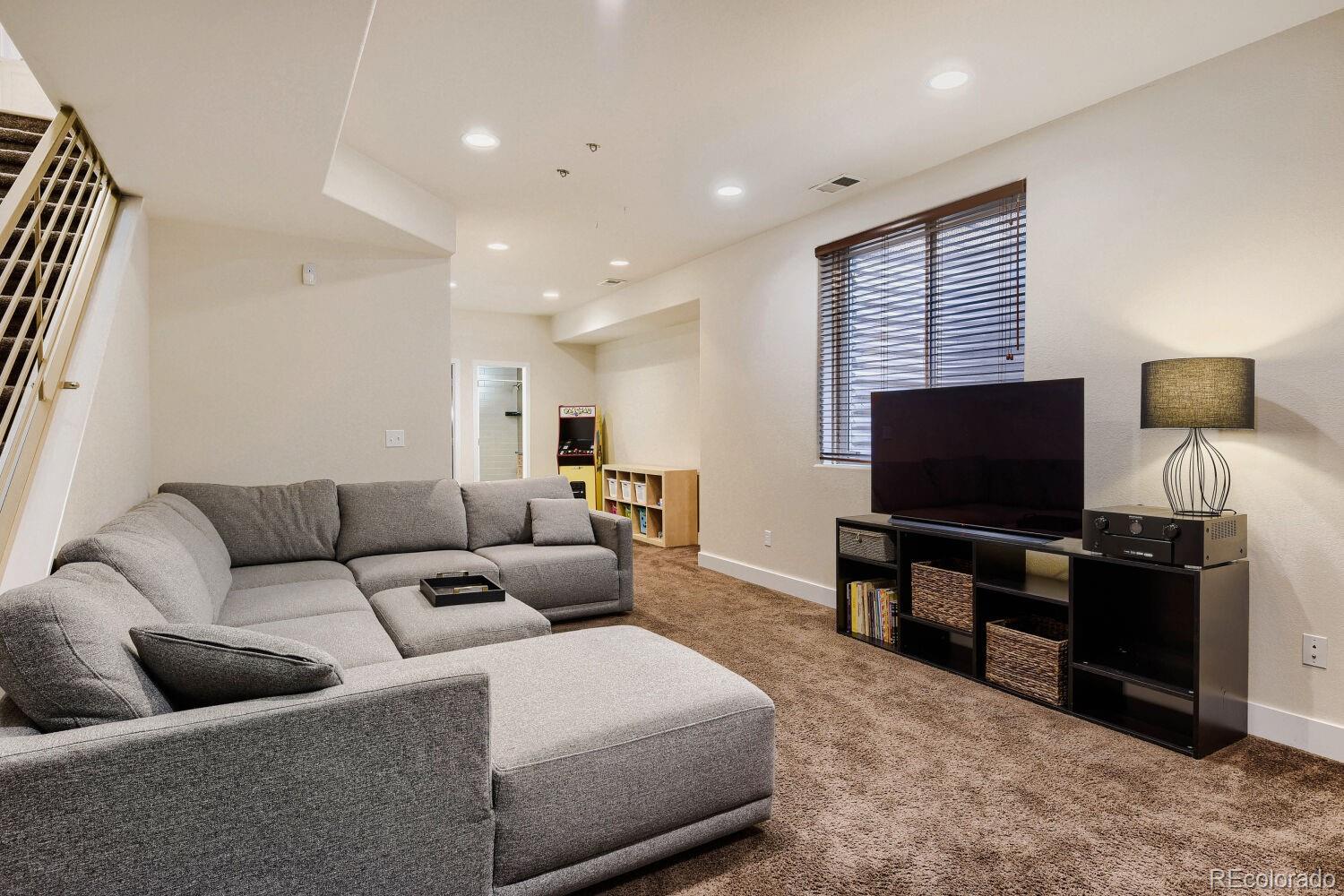 MLS Image #31 for 2197 s sherman street,denver, Colorado