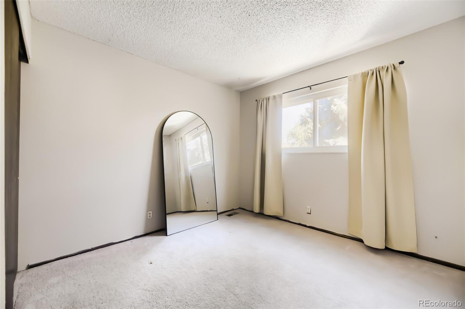 MLS Image #13 for 3669 s joplin street,aurora, Colorado
