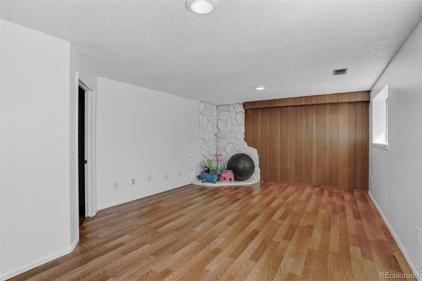 MLS Image #17 for 710 s macon way,aurora, Colorado