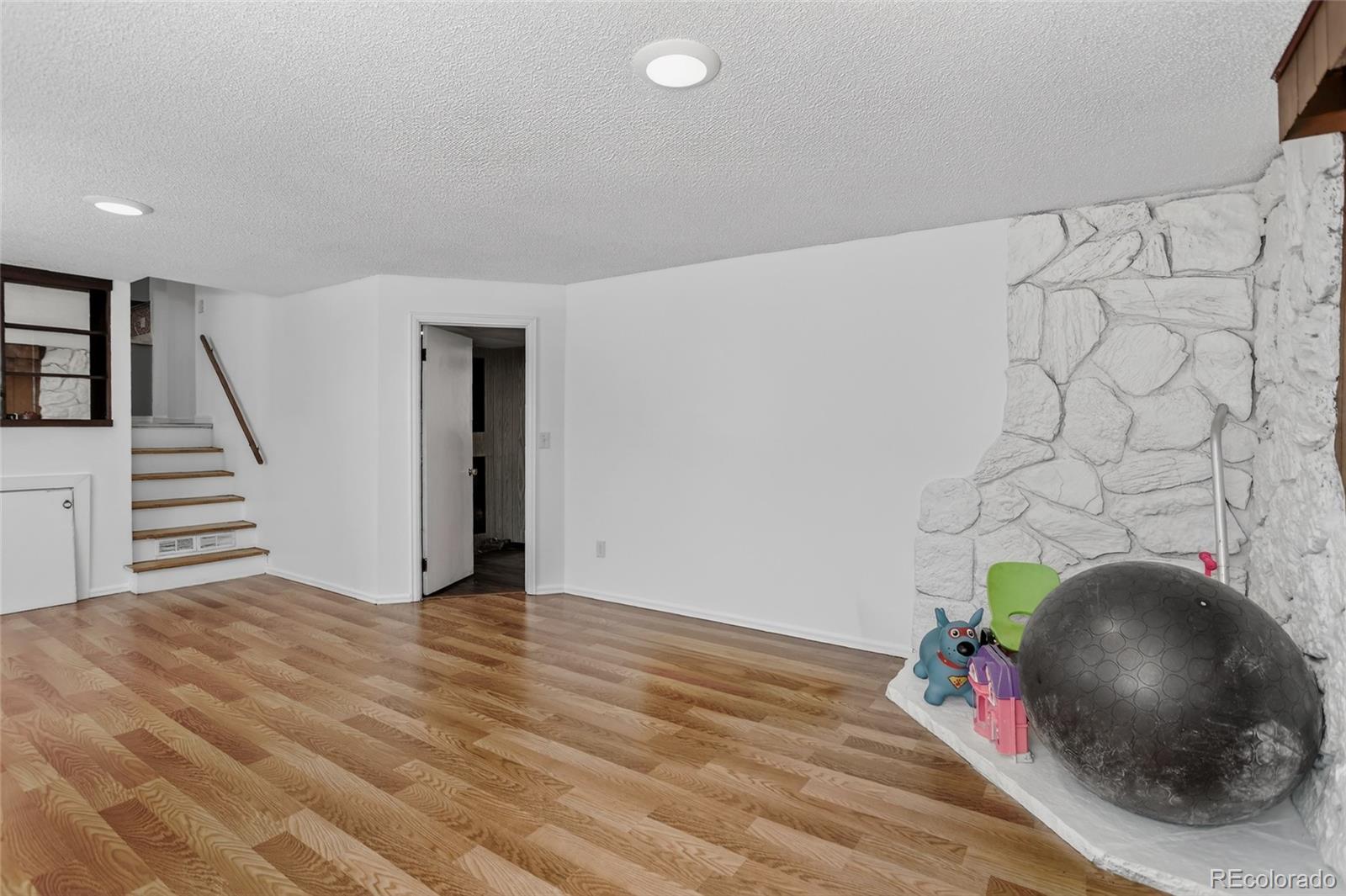 MLS Image #19 for 710 s macon way,aurora, Colorado