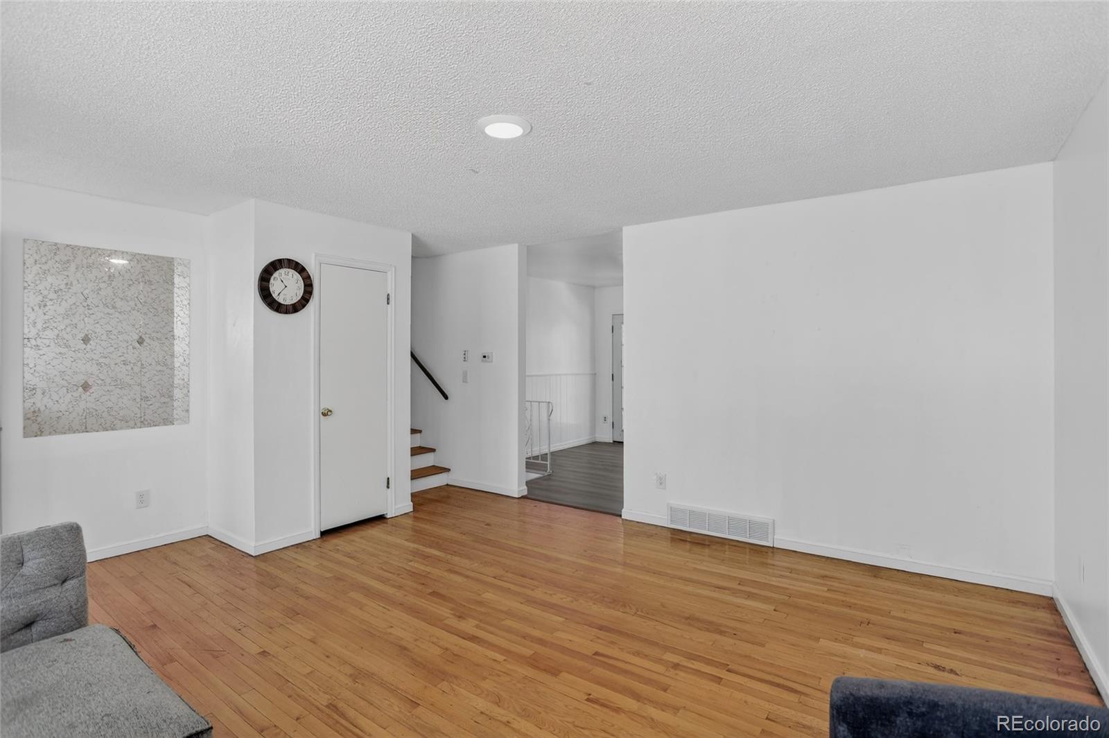 MLS Image #2 for 710 s macon way,aurora, Colorado