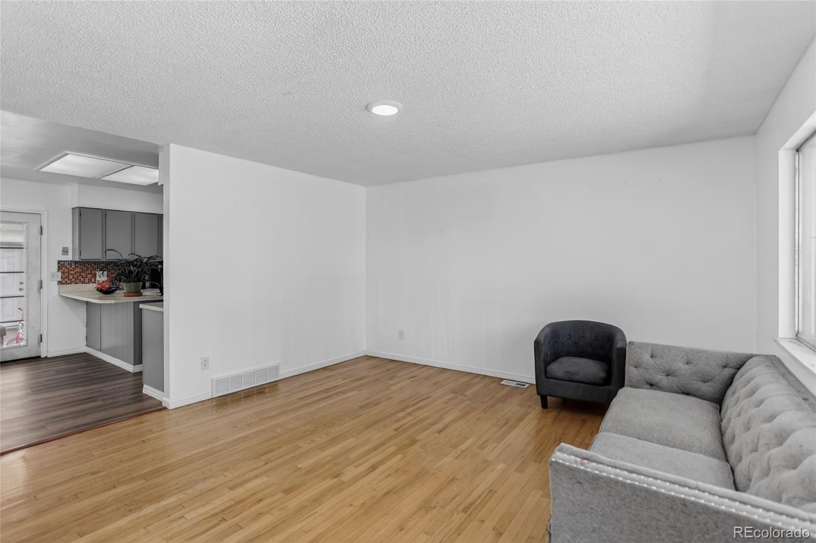 MLS Image #5 for 710 s macon way,aurora, Colorado