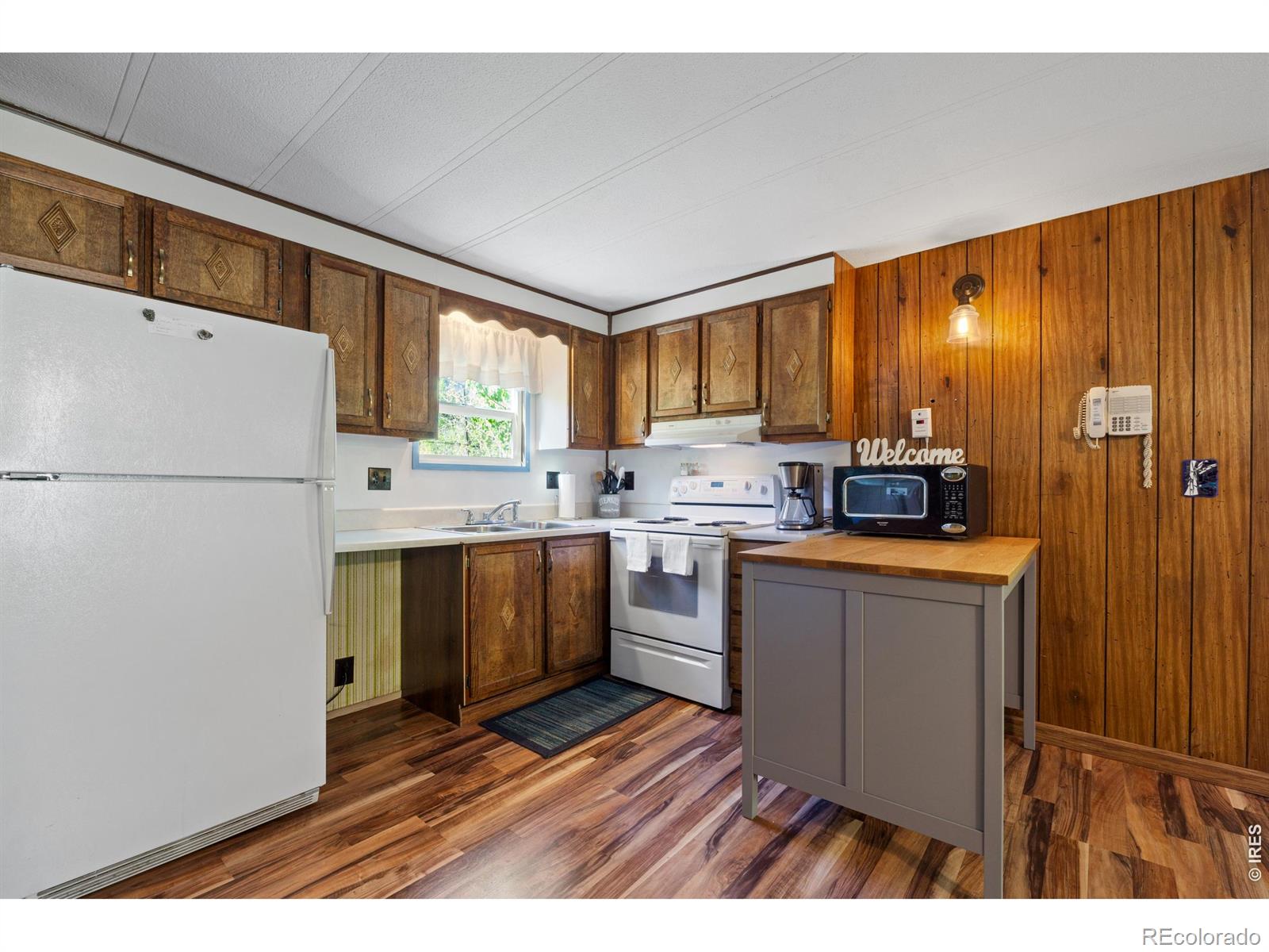 MLS Image #12 for 185  meadow lane,bellvue, Colorado