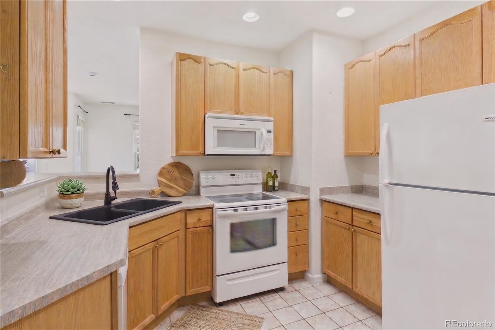 MLS Image #5 for 4025 s dillon way  102,aurora, Colorado