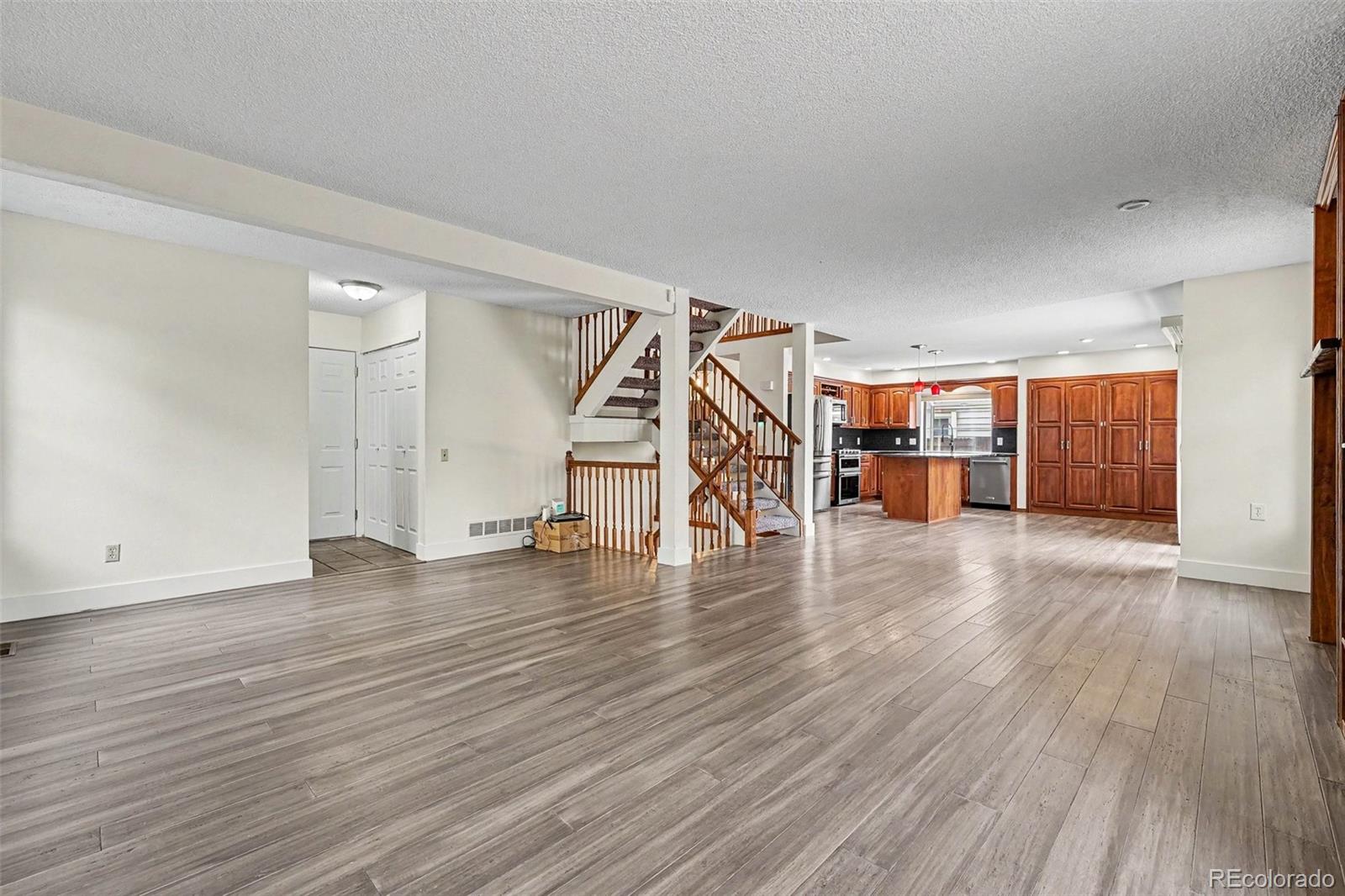 MLS Image #6 for 8174 w 81st drive,arvada, Colorado