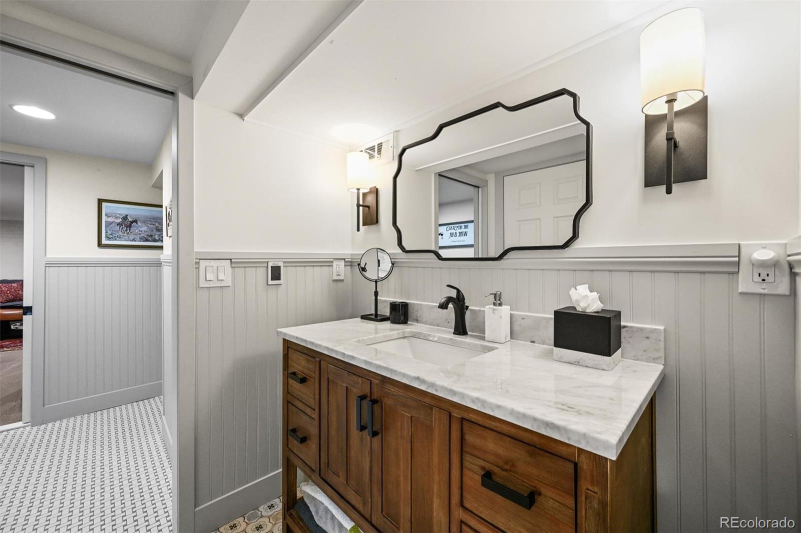 MLS Image #39 for 1414 s vine street,denver, Colorado