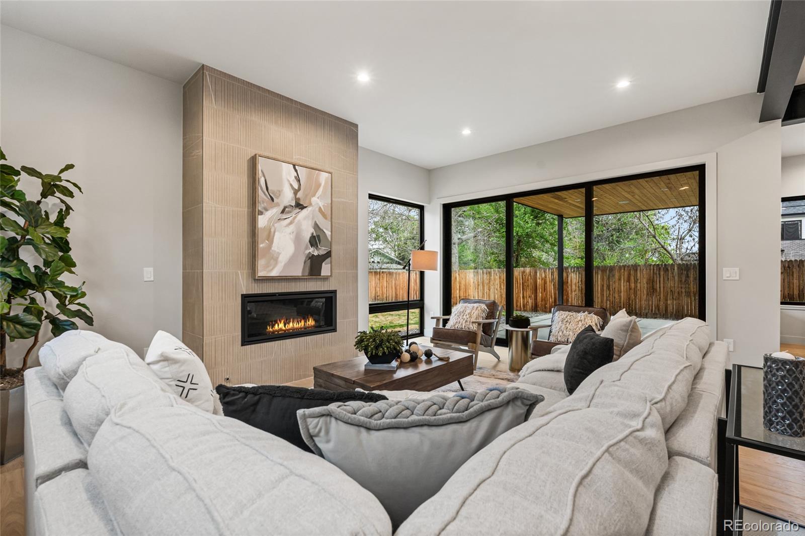 MLS Image #15 for 3015 s ash street,denver, Colorado