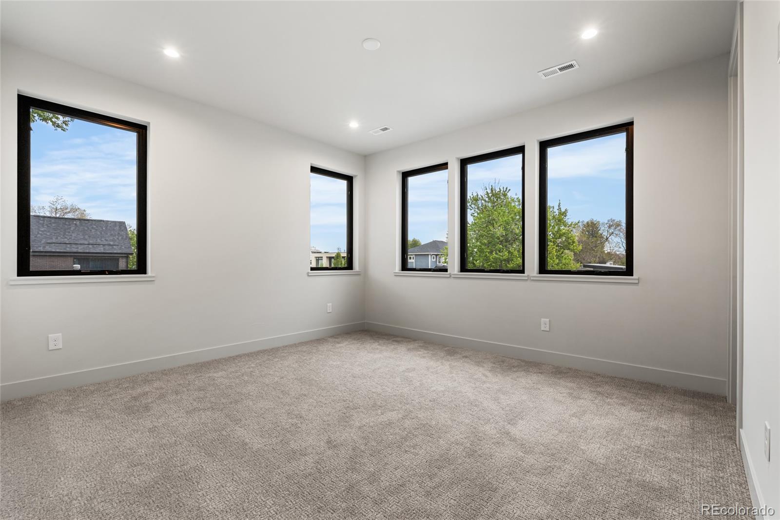 MLS Image #30 for 3015 s ash street,denver, Colorado