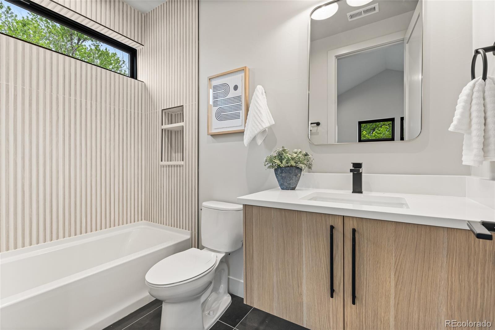 MLS Image #34 for 3015 s ash street,denver, Colorado