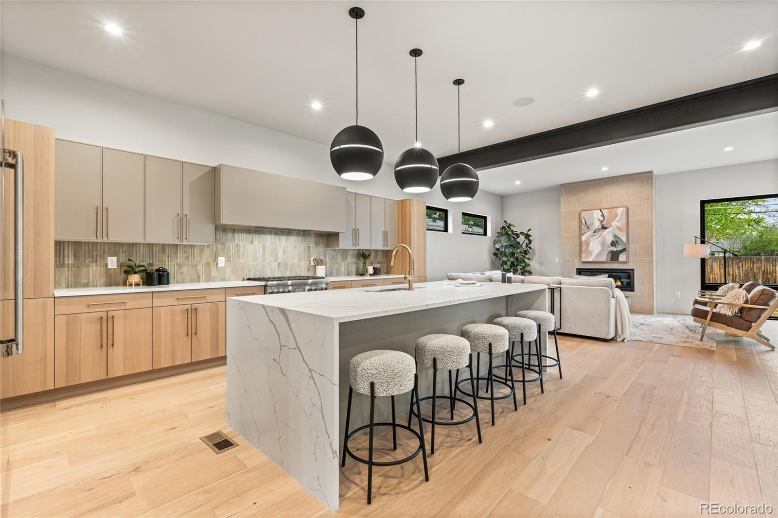 MLS Image #8 for 3015 s ash street,denver, Colorado