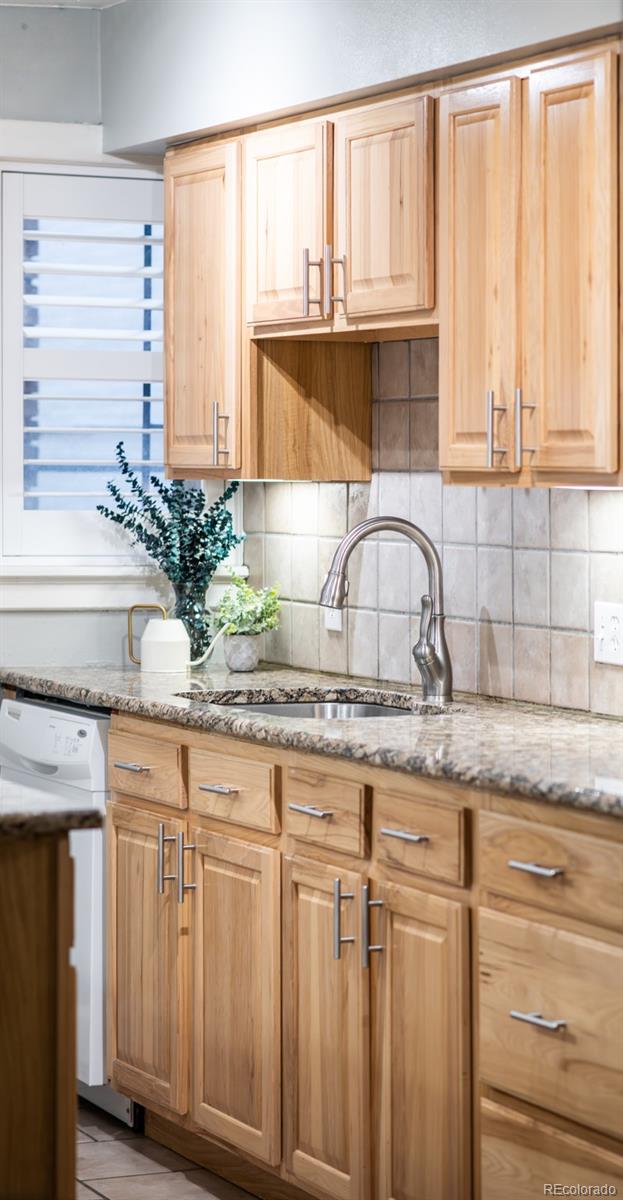 MLS Image #12 for 1137 n sherman street,denver, Colorado