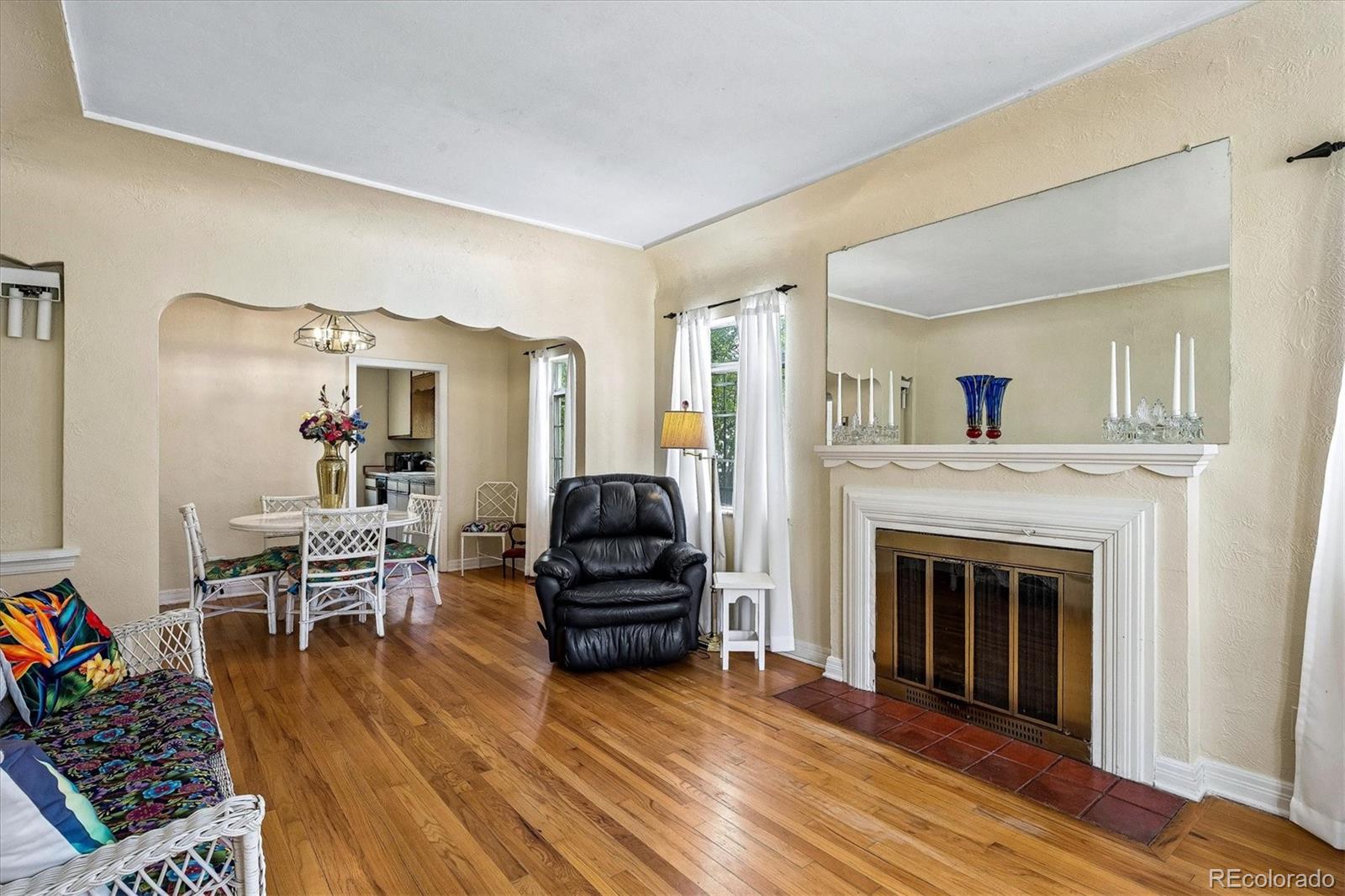 MLS Image #3 for 741  hudson street,denver, Colorado