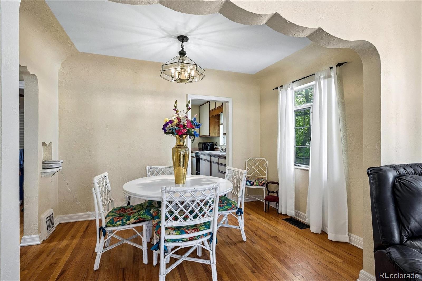 MLS Image #6 for 741  hudson street,denver, Colorado