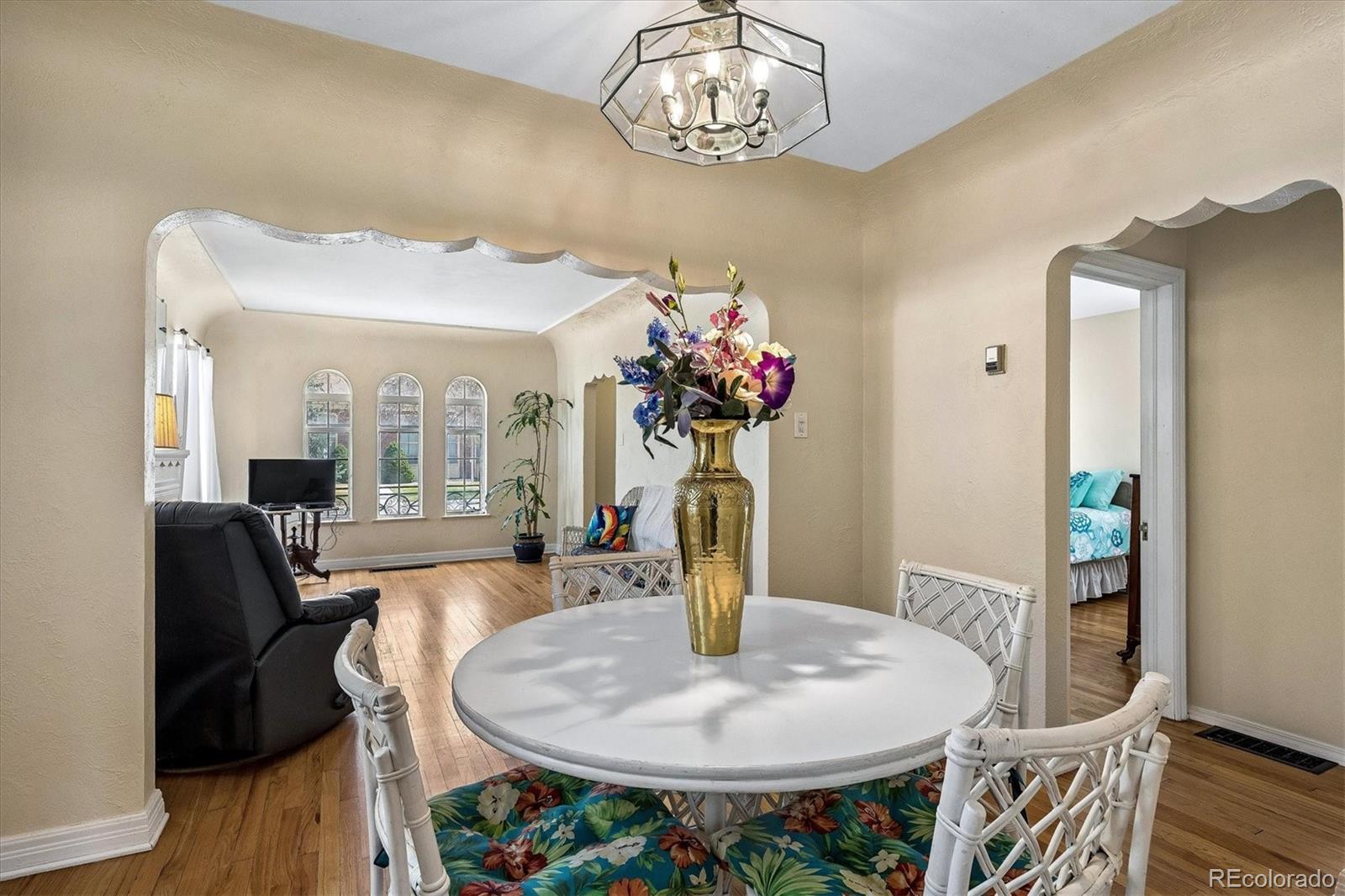 MLS Image #7 for 741  hudson street,denver, Colorado