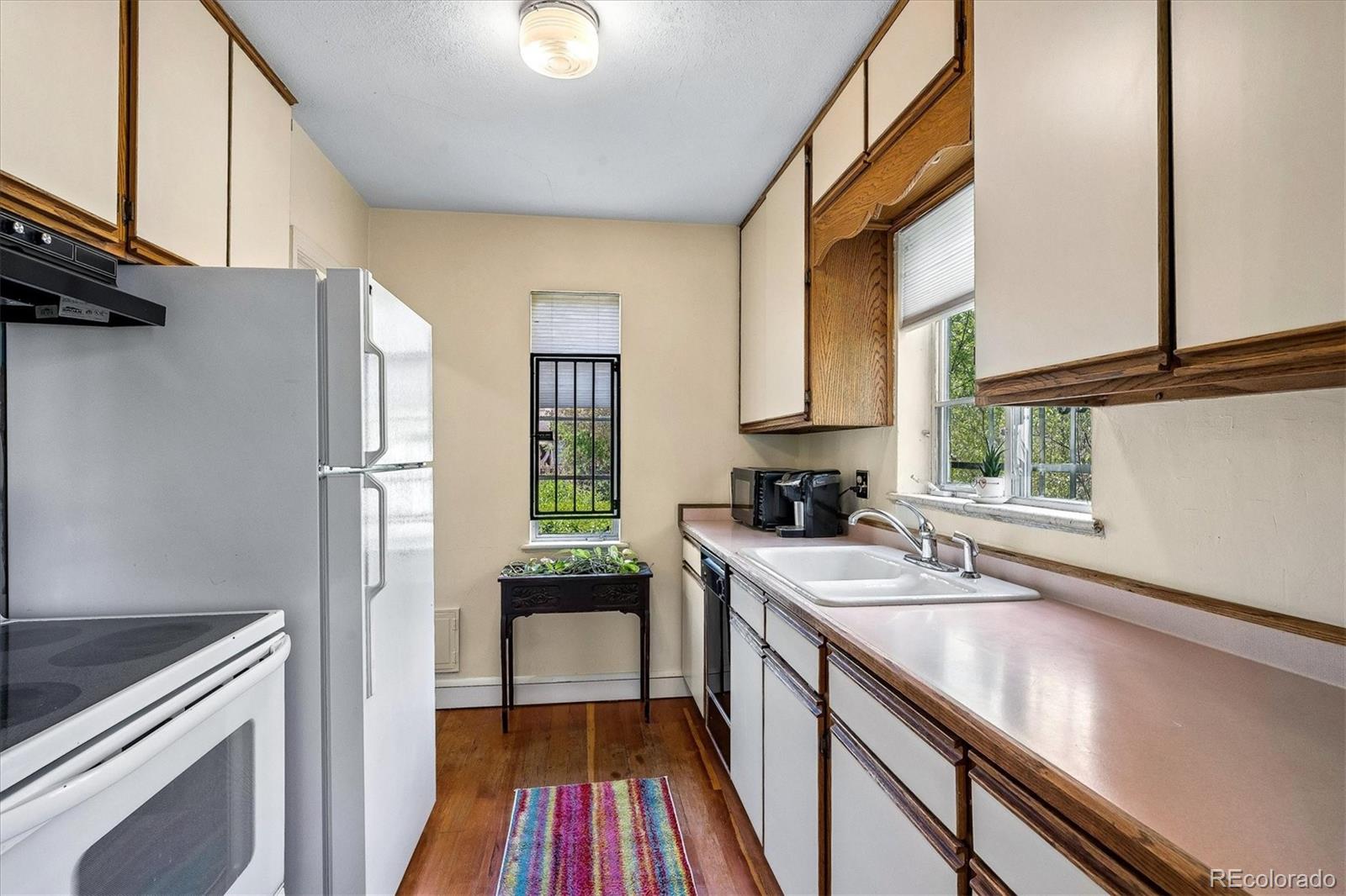 MLS Image #8 for 741  hudson street,denver, Colorado