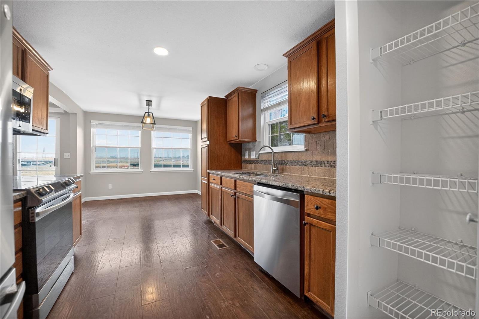 MLS Image #10 for 22471 e princeton drive,aurora, Colorado