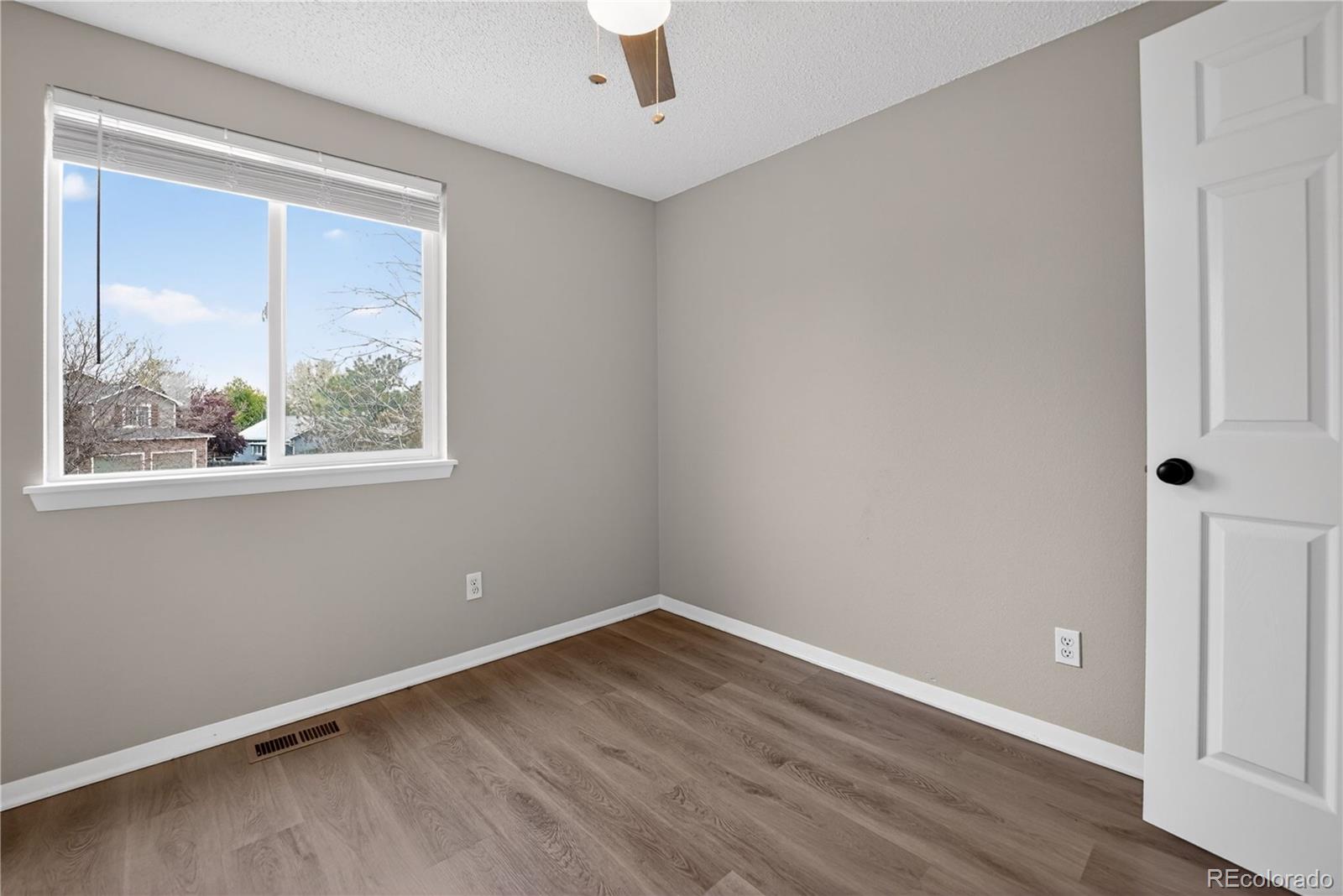 MLS Image #19 for 22471 e princeton drive,aurora, Colorado