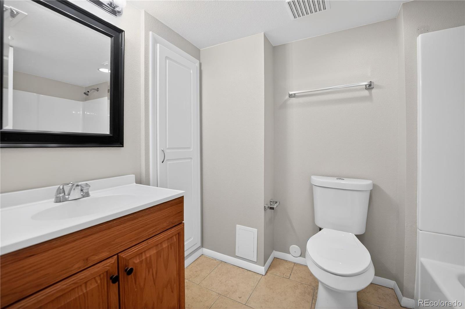 MLS Image #29 for 22471 e princeton drive,aurora, Colorado
