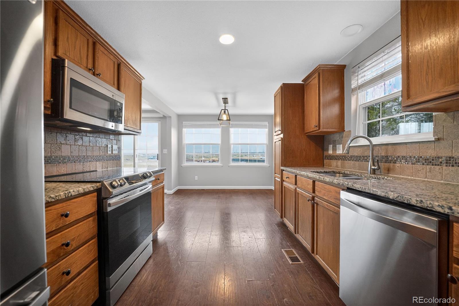 MLS Image #9 for 22471 e princeton drive,aurora, Colorado