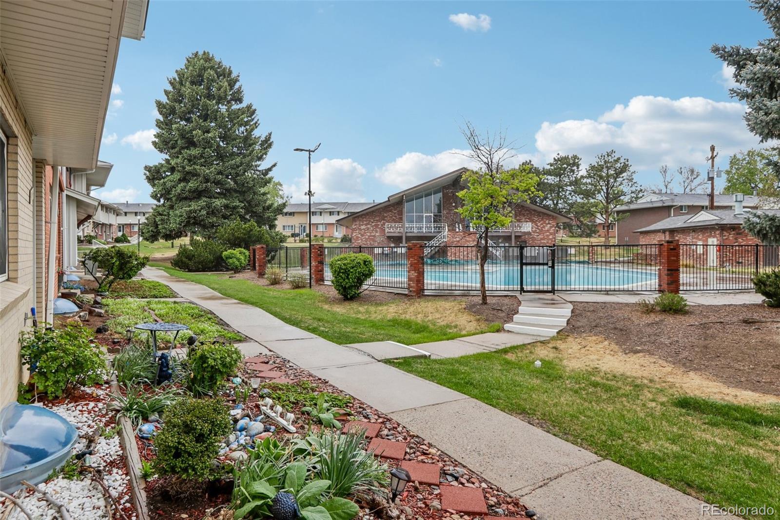 MLS Image #2 for 9183 e oxford drive,denver, Colorado