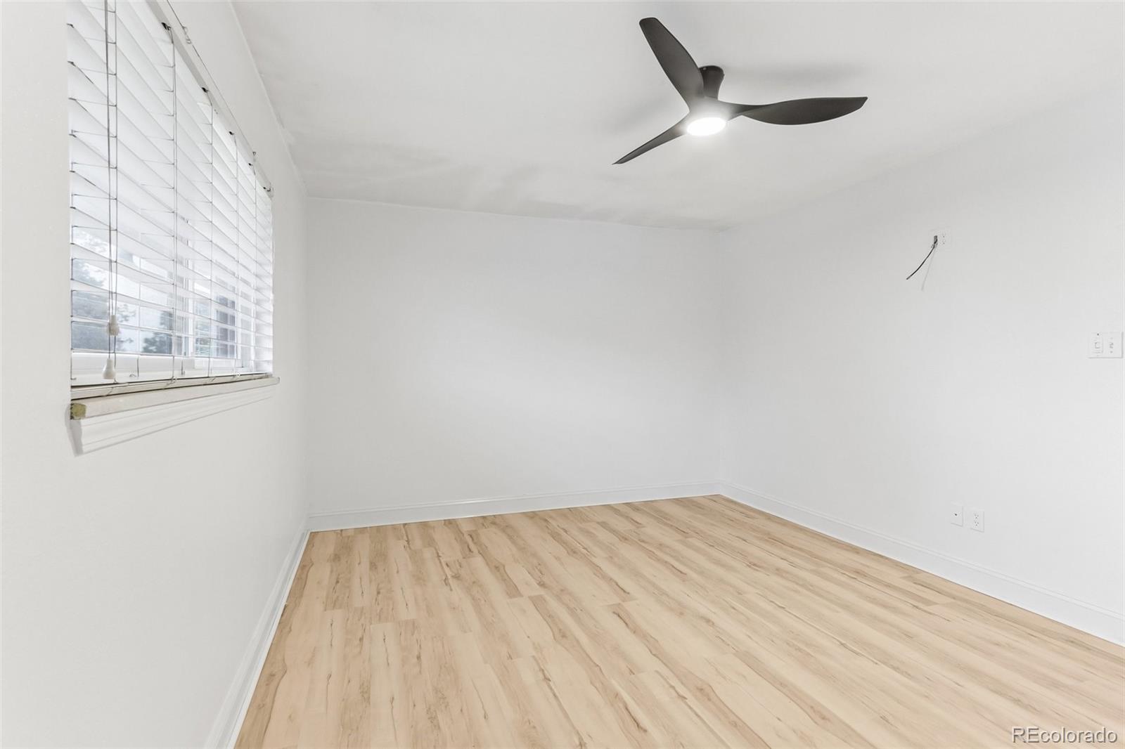 MLS Image #20 for 9183 e oxford drive,denver, Colorado